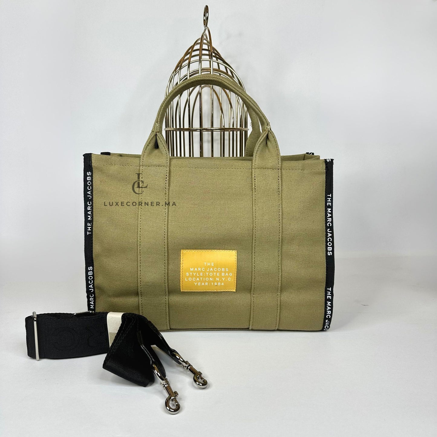 Marc Jacobs - The Tote Bag